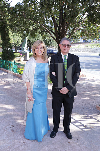Teresa Ayala de Salas y Enrique Salas 1