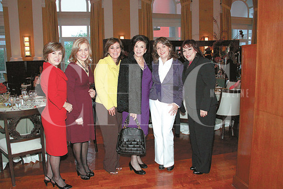 Angelina Saldaña, Blanca Platas de Medina, Irelda Lozano, Madelón Marcos, Ilda Rodríguez y Sylvia Grimaldo