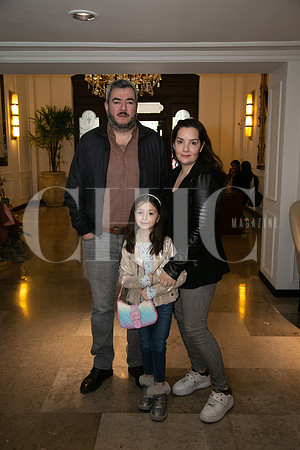 Oscar Elizondo, Lorena Fautch y Ariana Elizondo_