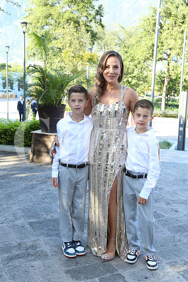 Vanesa Loznao, Leonardo Lozano y Santiago Lozano 0