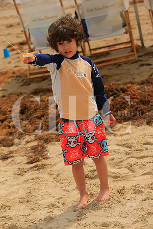 Diego Salinas volando su papalote (6)