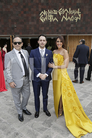 Eduardo Arrambide, Bernardo Arrambide y Mayra Martínez de Arrambide
