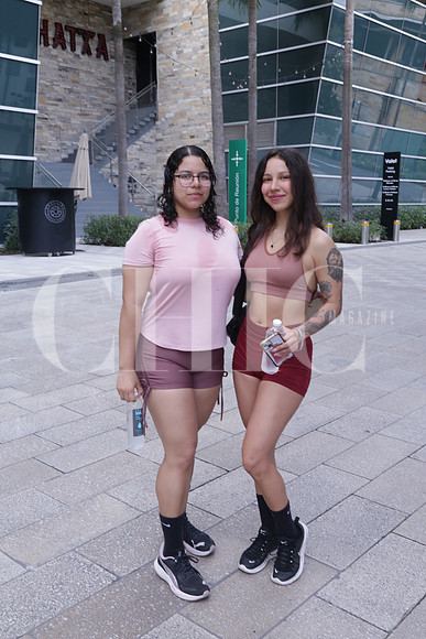 Angela Olivaeres y Paula Olivares 1