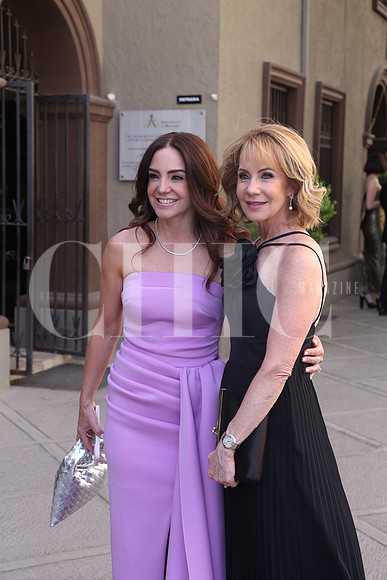 Alejandra Mayer de Duran y Valeria Escamez 1