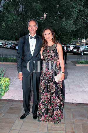 Ricardo del Valle y Alejandra Salinas de del Valle