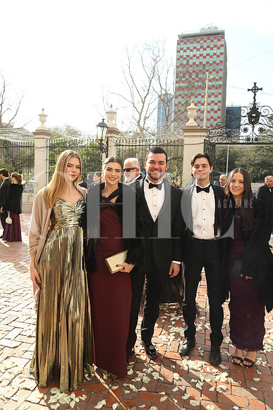 Vivian Colyer, Nayeli Coyer, Armando Guerra, Federico Colyer y Luisa Guardado 0