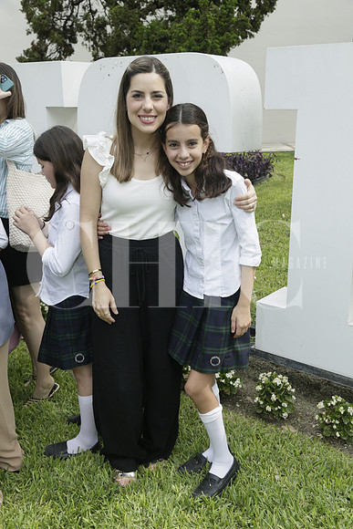 Cecilia Péña y Valeria Valdés (2)