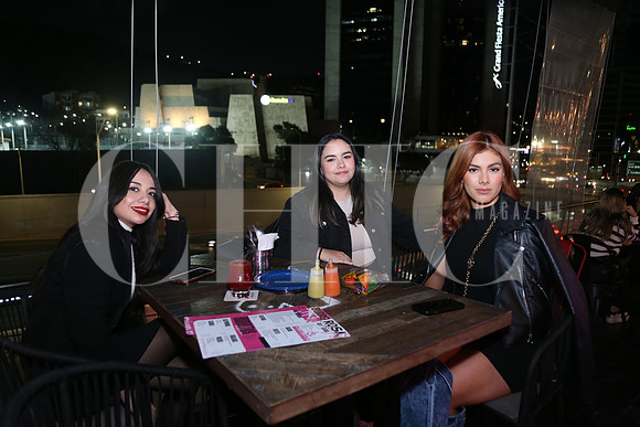Sofia Contreras, Fernanda Chavarria y Juliete Picazo 1