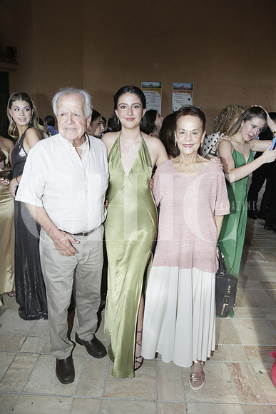 Jorge Cárdenas, Roberta Hernández y Yolanda Lozano de Cárdenas