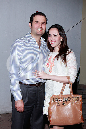 Luis Guzmán y Annette Williamson