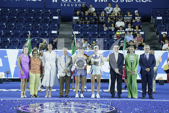 Aspectos de la premiación abierto GNP (2)