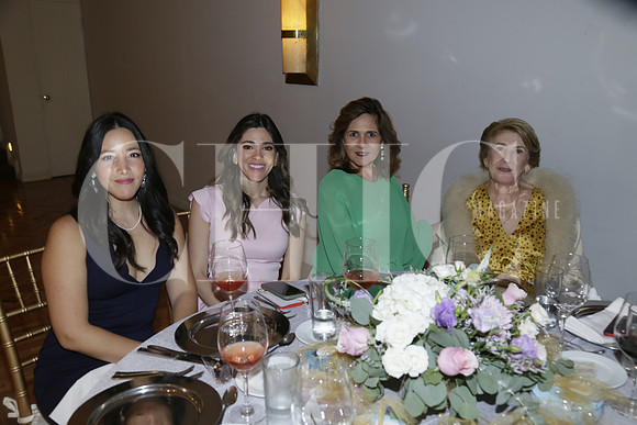 Silvia Escalante, María Anéelica Pérez, María Angélina Guerrero y Lilia Sasia
