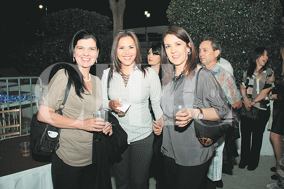 Marcela De La Garza, Mercedes de Castillo y Margarita Zuñiga de González