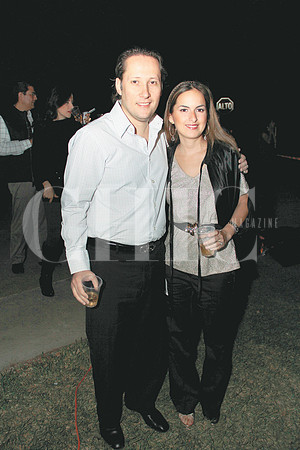 Adrián González y Carolina de González