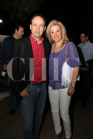 Jorge Flores y Lupita de Flores