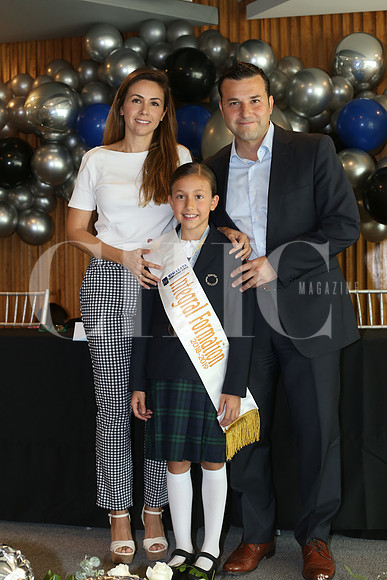 Ada Canales de Leon, Barbara Leon Cnanales y Gilberto Leon