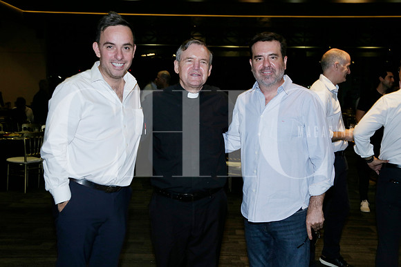 Hector Garza, padre Patrick y Jorge Velarde