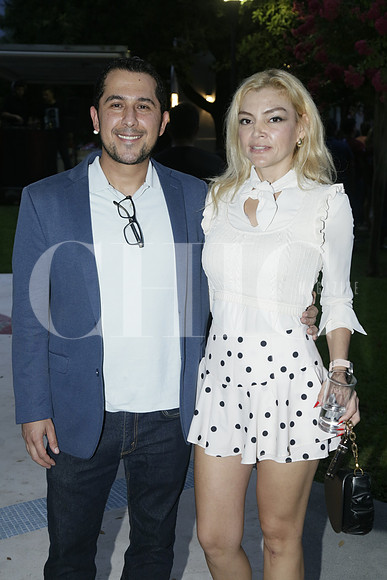 David Dávila y Sarahi Ramírez