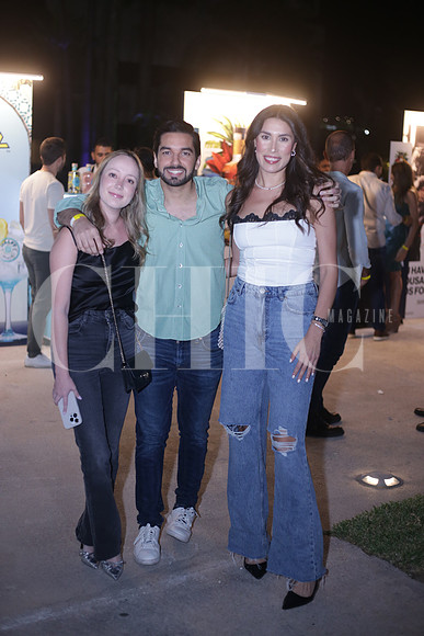 Renarta Ruiz, Toño Muradas y Daniela Focil0