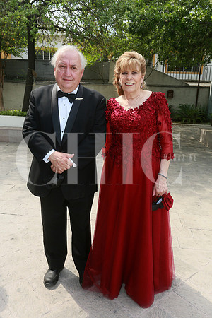 (papas del novio) Fernando Ferrara y Ana Quintanilla
