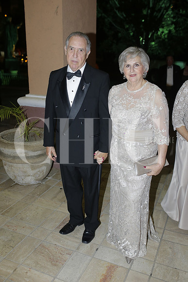 Alvaro Martinez y Alma Ochoa de Martinez (1)