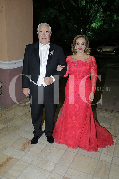 Ubaldo Ortiz e Irma Trevi§o de Ortiz (1)