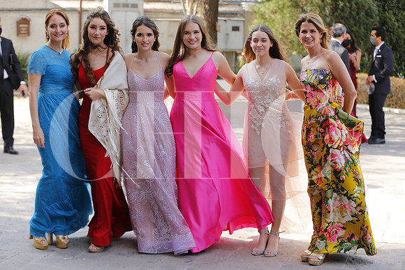 Adriana García, Daniela Rivas, Andrea Rivas, Lucía García, Isabella Rivas y Shannon Rivas (3)
