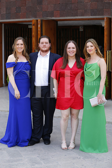 Cecilia Arredondo, Antonio Arredondo, Balbina Arredondo y Daniela Aldape