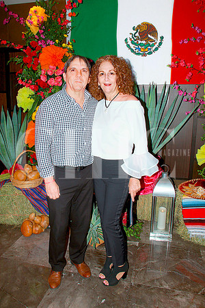 Antonio Garza y Guadalupe Ferrigno de Garzaa