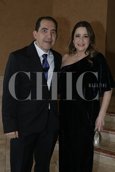 Juan Martínez y Adriana Negrete de Martínez