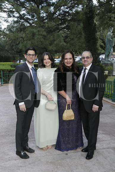 Patricio Aldape, Valeria Siller, Judith Romero de Aldape y Javier Aldape (2)