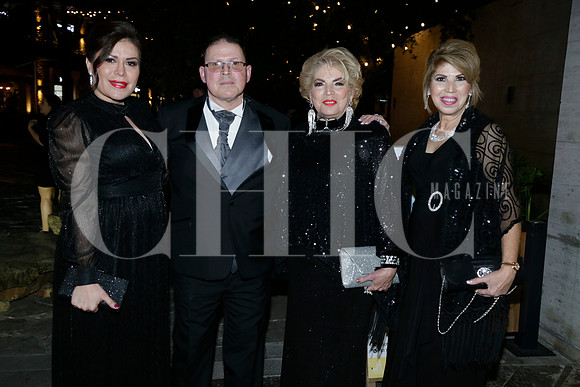 Connie García, Rafael Gacía, Myriam García y Susana García