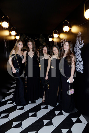 Eugenia Montalvo, Catalina Fernández, Viviana Garza, Valentina Garza y Marie Garza (2)