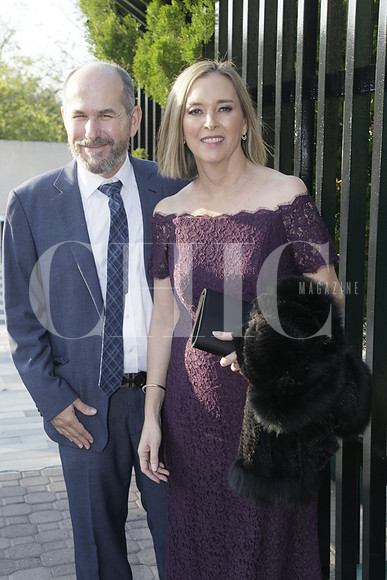 Joel González y Maru Martínez de González