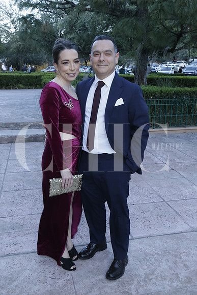 Ana Lucia Lavalle y Jonathan Valdez (2)
