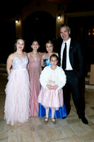 Emma Vilalta, Mariana Lozano, Anelis Porte de Vilalta, Arnau Vilalta y Mariana Porte (2)