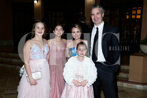 Emma Vilalta, Mariana Lozano, Anelis Porte de Vilalta, Arnau Vilalta y Mariana Porte