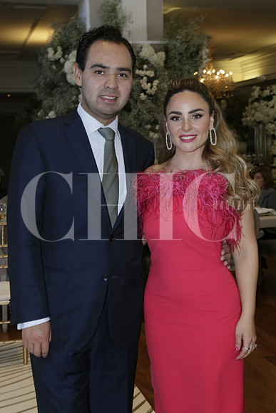 Cesar Fayad y Karla Maycotte