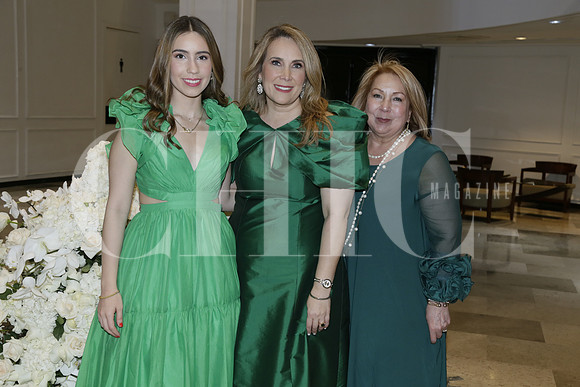 Isabella González, Sonia Valdés y Yolanda Chavero de Valdés