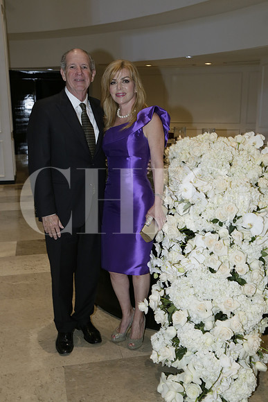 Ricardo Martínez y Catalina Ibarra de Martínez. (3)