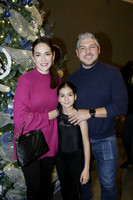Andrea de González, Sofia González y Gerardo González