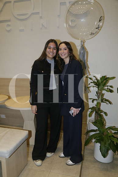 Clemancia Bravo y Valeria Guerra (2)