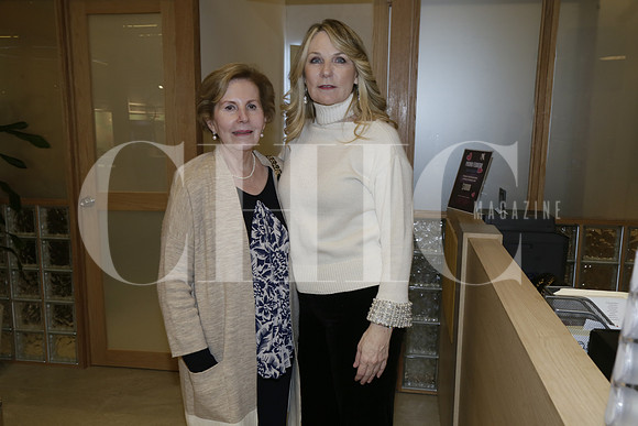 Julia De la Garza de Ibarra y Adriana Ibarra (2)