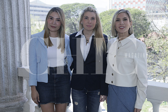 Alejandra Ylan, Robrta Barrera y Alejandra Riveros