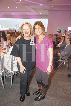 Adriana Villarreal de Zavala y Aurora Villarreal de Aguirre