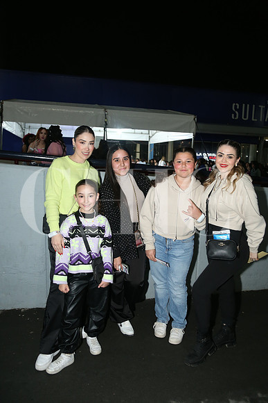 Yuri Salinas, Mary Botello, Valeria Marroquin, Laura Salinas y Abril Garza