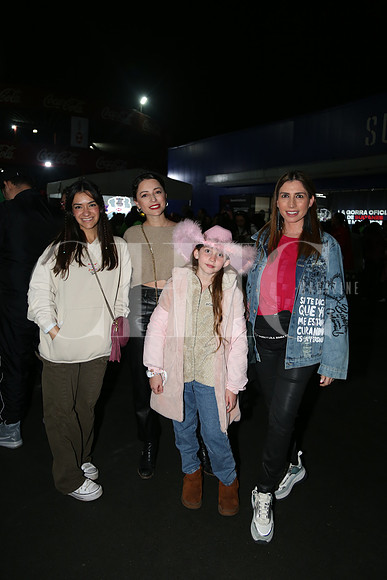 Fabiola Villarreal, Camila Sur, Dominik Gritzewsky y Florencia Sur