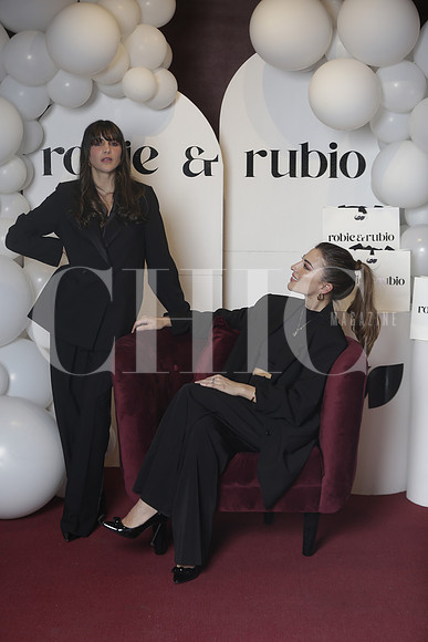 Gaby Rubio y Roberta Martinez 6