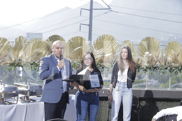Manuel Torres, Michelle Ramirez y Andrea De la Garza 2