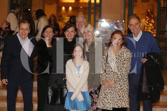 Manuel Divildox, Mine Divildox, Alejandra Baker, Natalia Baker, Isabella Baker, Cristina Vela, Hector Vela y Steve Baker 2